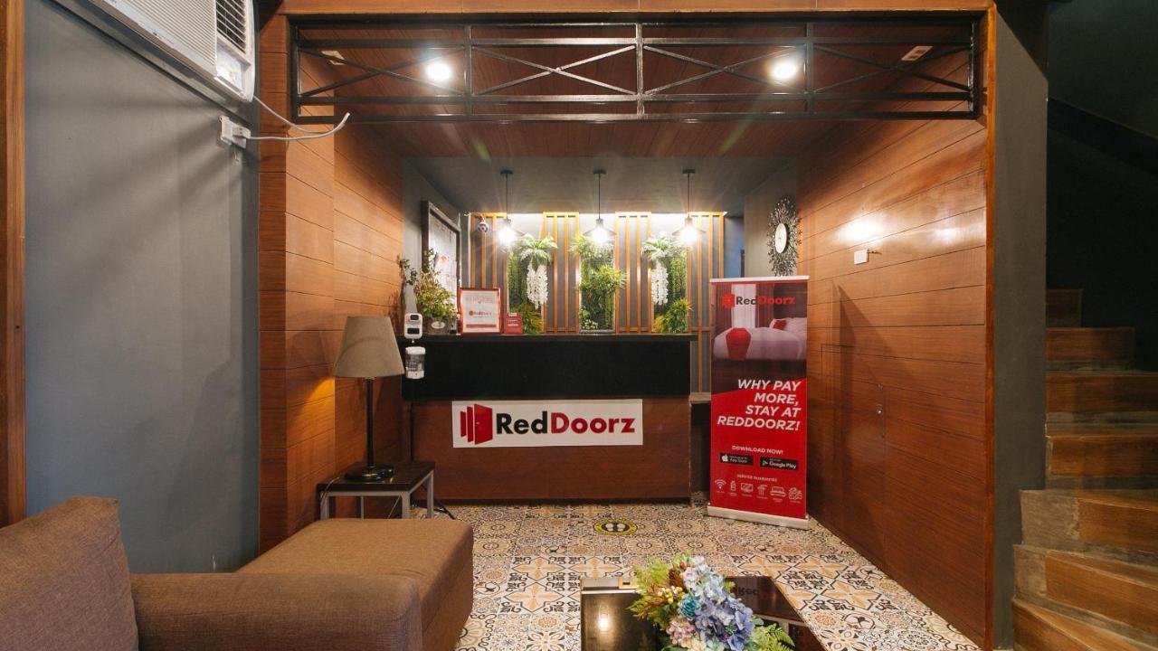 RedDoorz @ Gardenview Hotel GTower Angeles Exterior foto